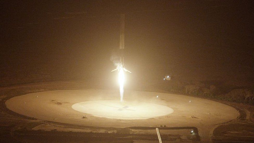 SpaceX's Falcon 9 rocket landing