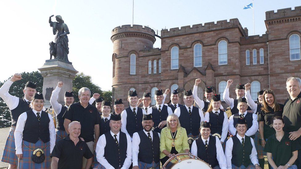 Pipers in Inverness