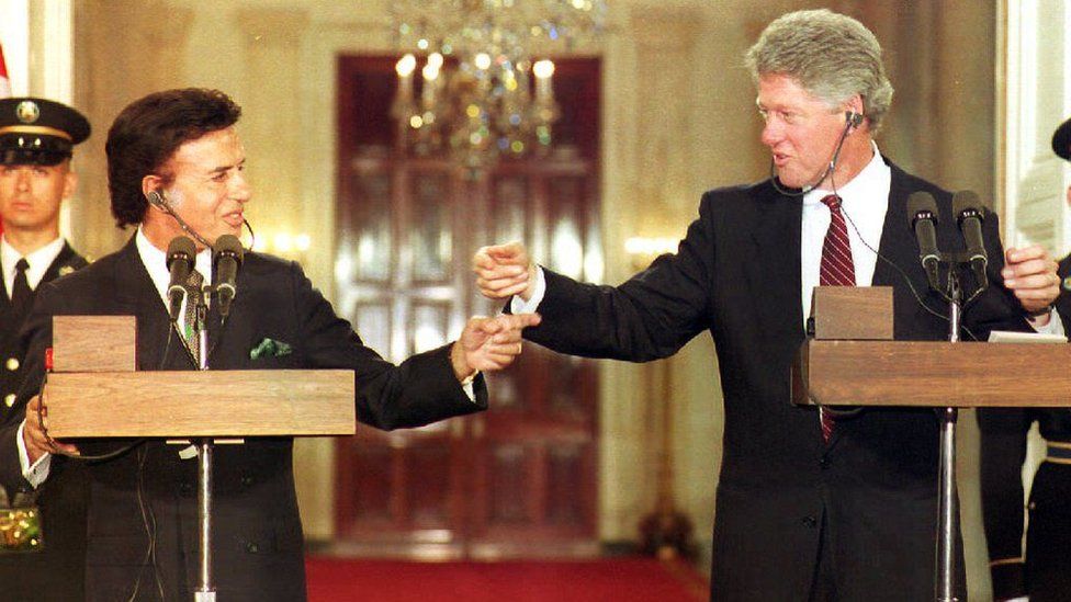 Carlos Menem with Bill Clinton