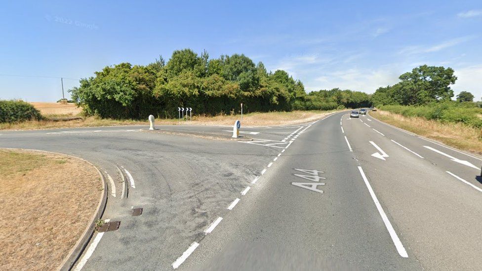 The A44 and B4084 in Egdon