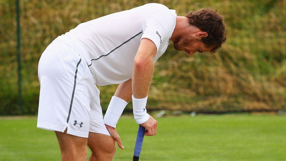 Andy Murrary warming up at Wimbledon