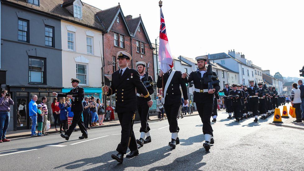 In pictures HMS Monmouth crew enjoy freedom parade BBC News