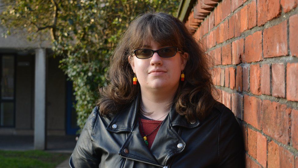 Identity 2016 What's it like to date someone who's asexual? BBC News