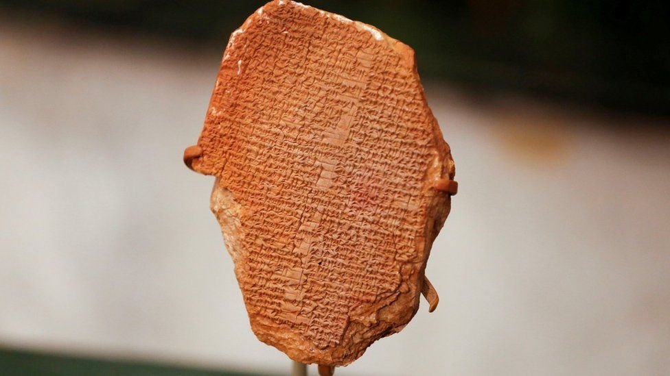 Gilgamesh Dream Tablet: Iraq puts looted artefact on display
