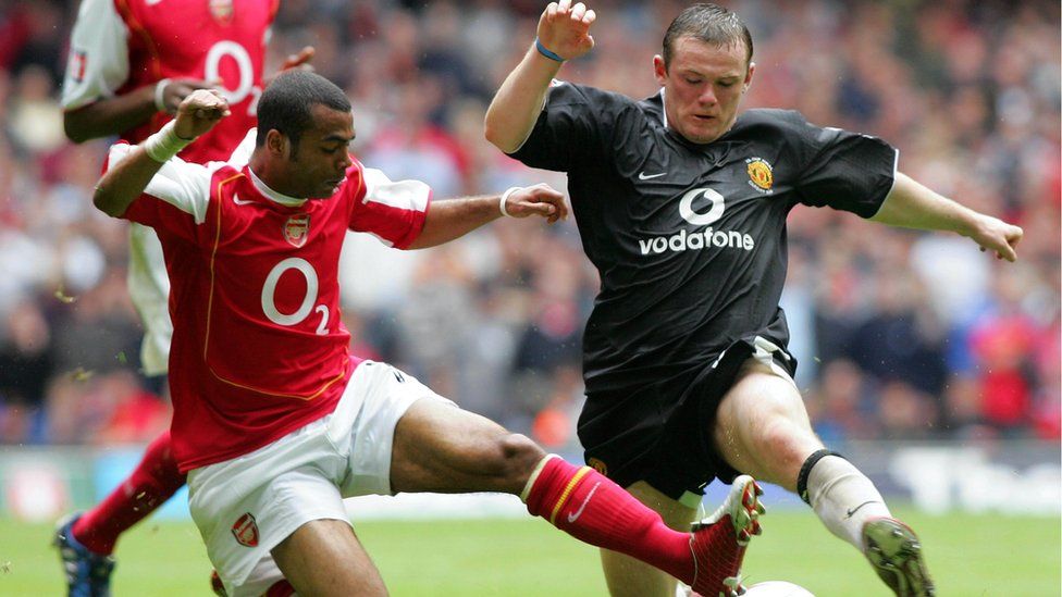 Ashley Cole and Wayne Rooney in the 2005 FA Cup Final