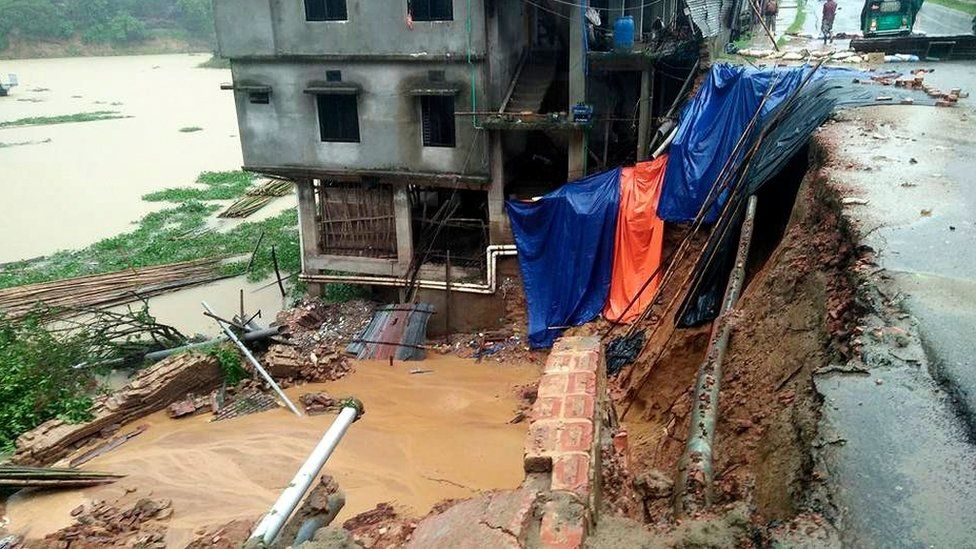Roadside scene near a building after the landslide in Rangamati, Bangladesh, 13 June 2017