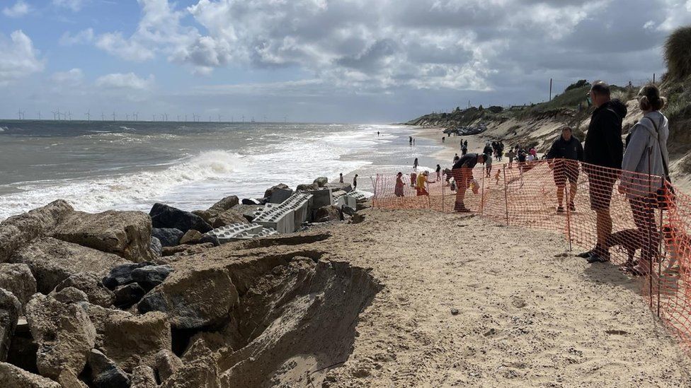 Hemsby beach erosion, Aug 2023