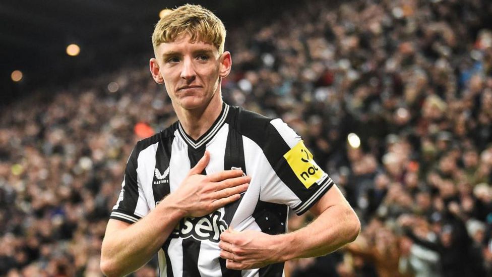 'Gordon is loving life at Newcastle' BBC Sport