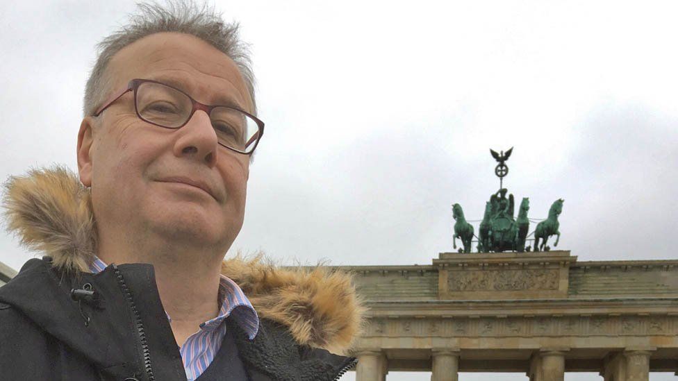 Adrian Goldberg at the Brandenburg Gate