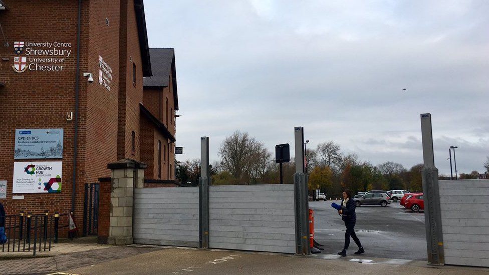 Flood barriers going up in Frankwell, Shrewsbury