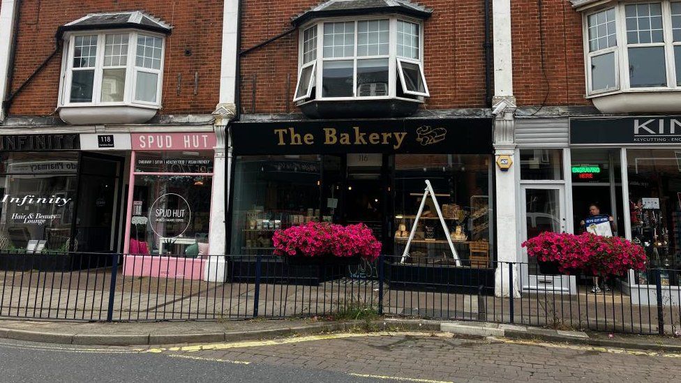 Una vista generale di The Bakery su Hamilton Road, Felixstowe