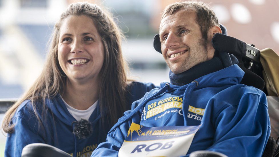 Rob Burrow's children to join him at Father's Day run - BBC News
