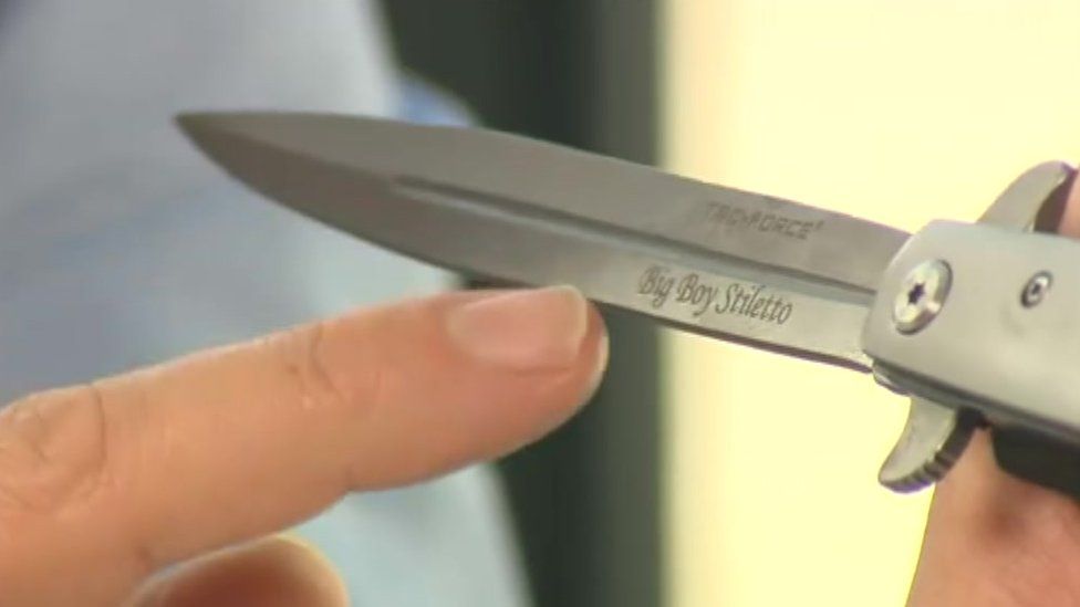 Mail order knife site linked to Cambridge murder BBC News