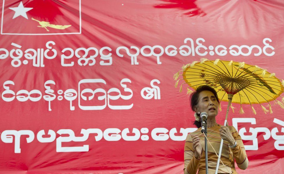 Aung San Suu Kyi at a voter education rally