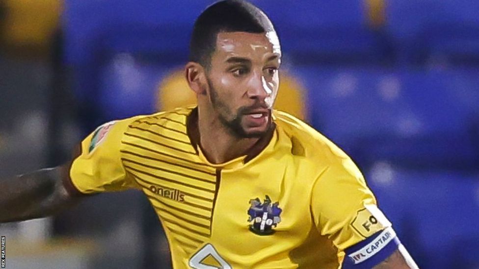 Craig Eastmond: Sutton United captain one of five players to sign new ...