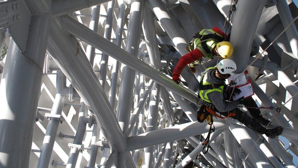 Rope access technicians on The Kelpies