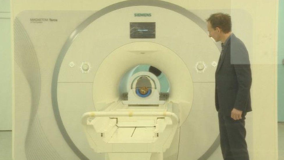 The 7 Tesla MRI scanner