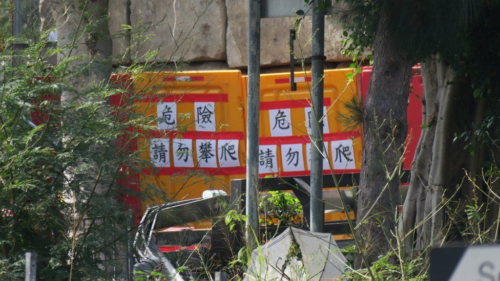 从香港科学园一侧眺望封闭中的香港中文大学二号桥(6/1/2020)