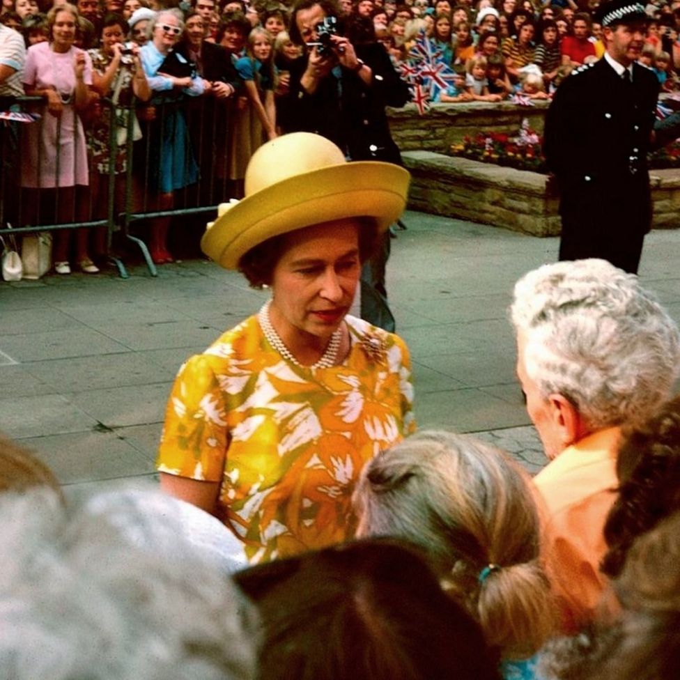 Queen Elizabeth II as captured by Yorkshire residents - BBC News