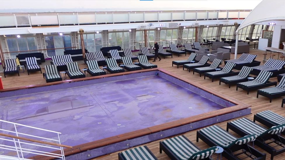 Ambience cruise ship swimming pool