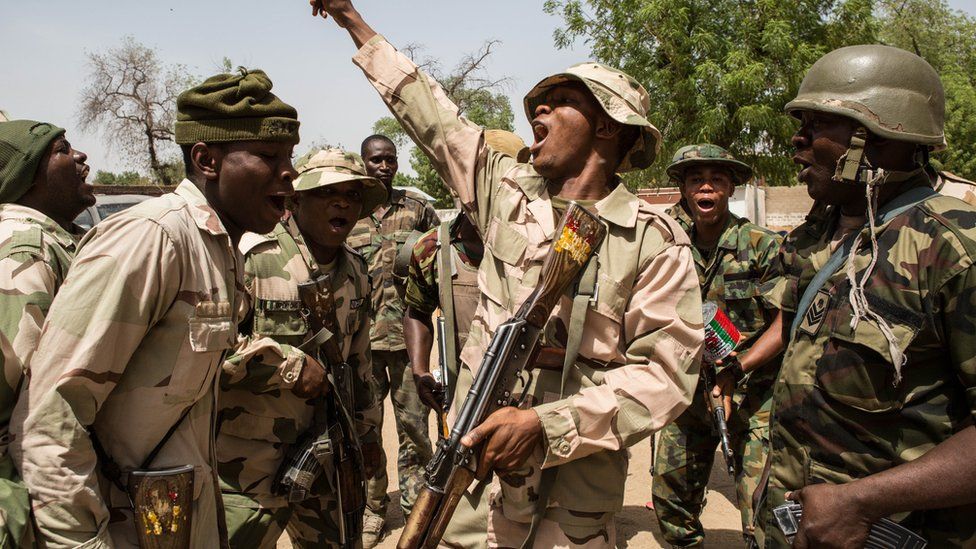 'Nigerian troops to train' in Boko Haram's ex-bastion - BBC News