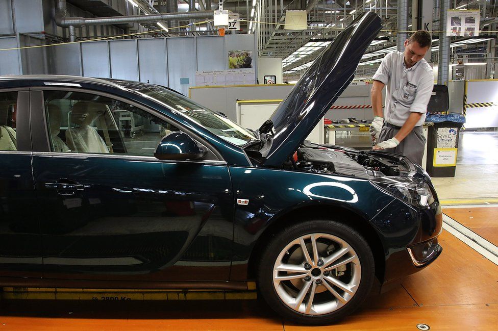 Opel Insignia production line, Ruesselsheim, 22 Aug 13