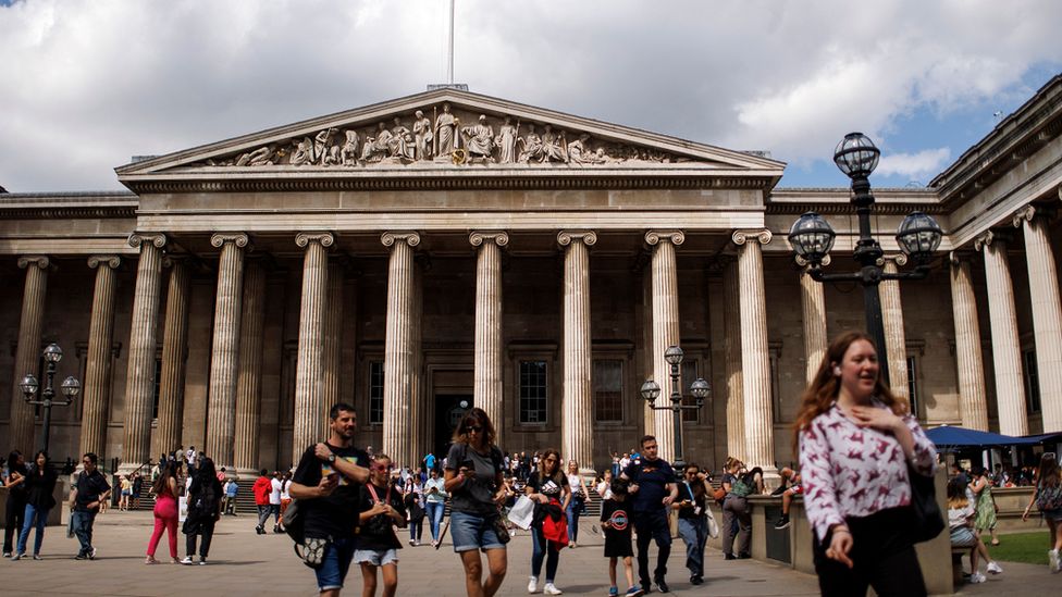 People visiting the British Museum connected  17 August, 2023