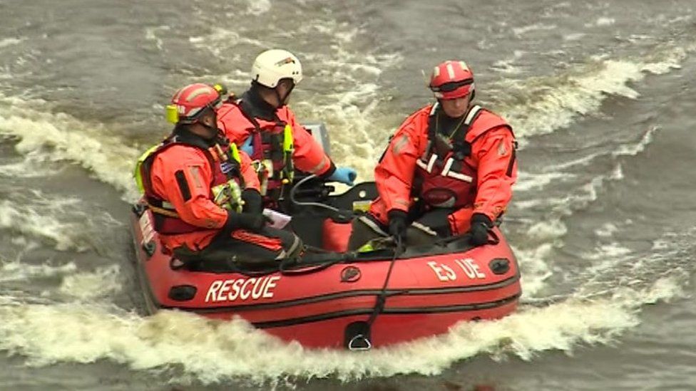 Emergency crews on the River Severn