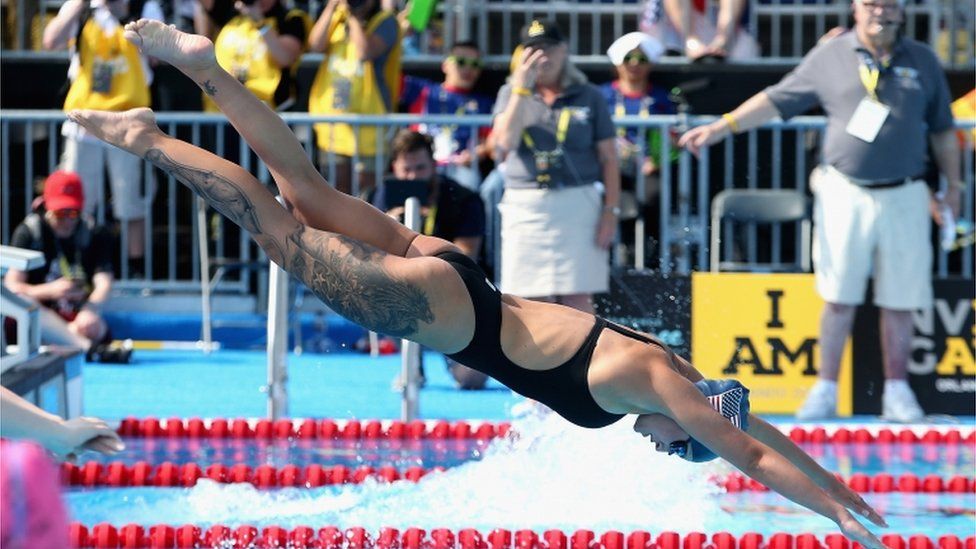 Invictus Games Elizabeth Marks gives gold medal to Papworth Hospital