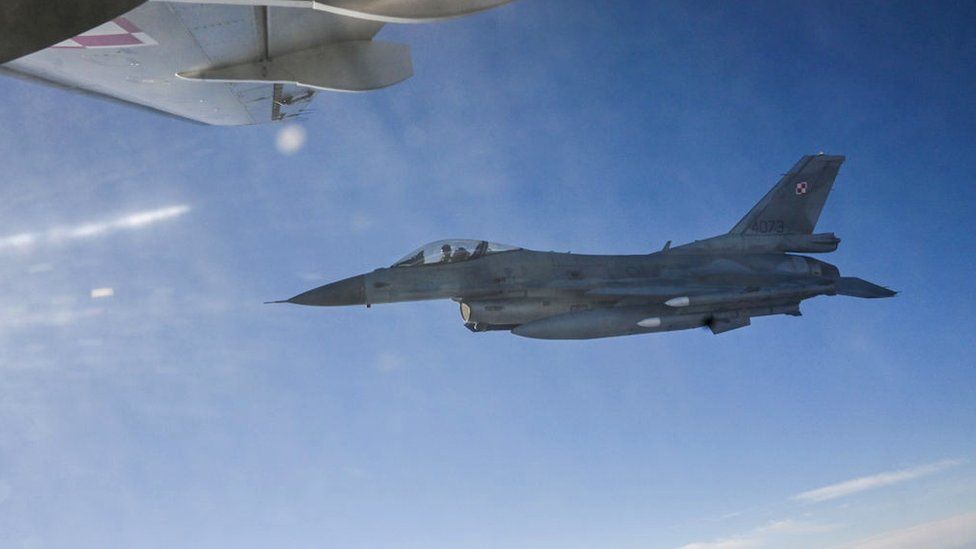 Image shows fighter jets in NATO drill