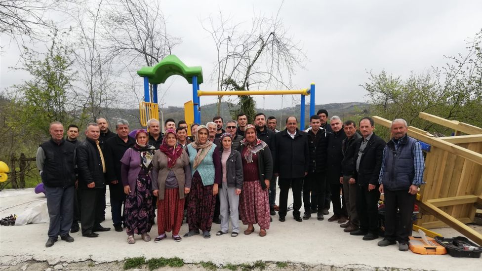 Playground rebuilt in Turkish village of Yenidoğanlar after being dismantled by outgoing mayor, April 2019