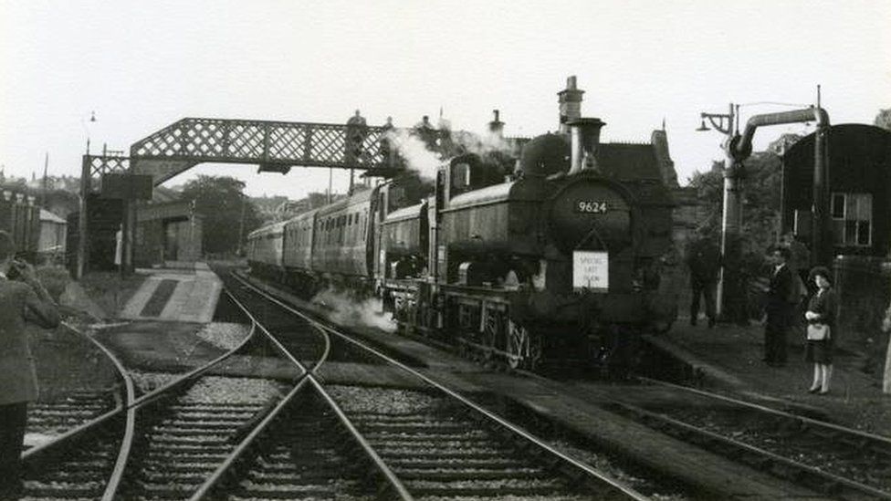 Final steam-hauled service on the Severn Valley line in 1963