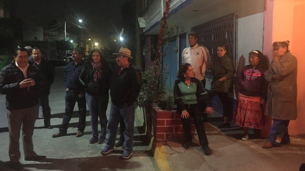 Residents gather in the streets in Nezahualcóyotl