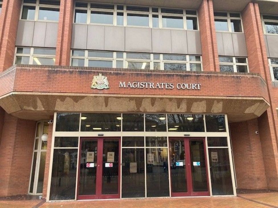 Bedworth police officer accused of raping and abusing teenagers BBC News