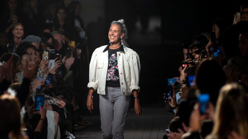 Hollywood sikkerhed Patent Isabel Marant: Designer apologises for Mexican appropriation - BBC News