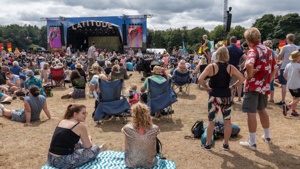 Festivals could be 'as safe as Sainsbury's' - BBC News