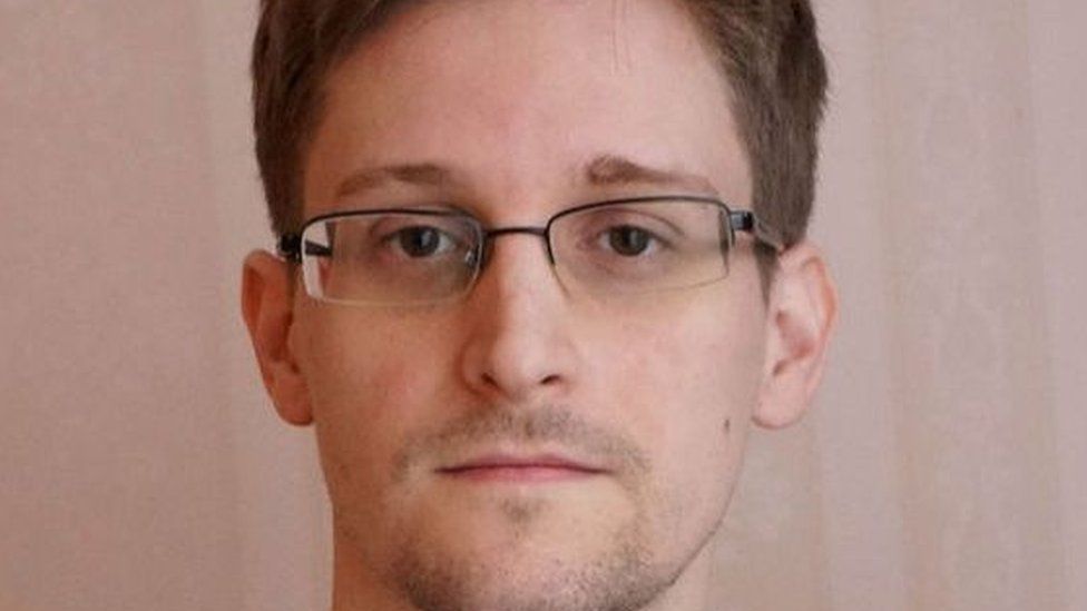 Edward Snowden Granted Russian Citizenship Bbc News 