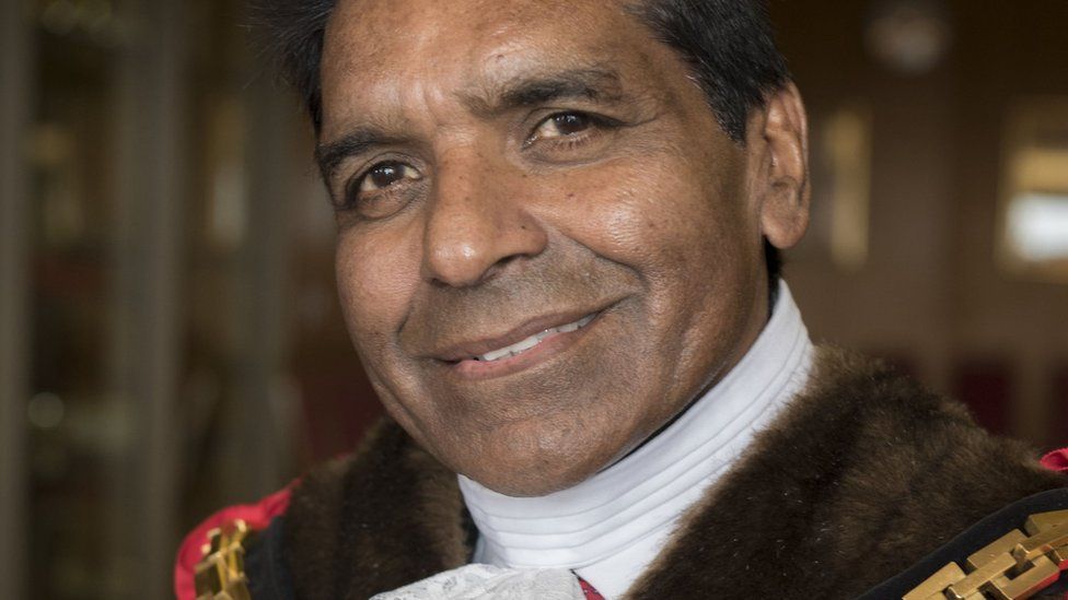 Cllr Mattu in his mayoral robes