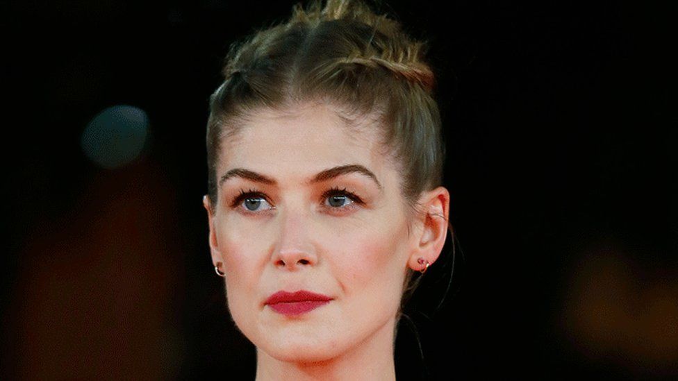 Rosamund Pike