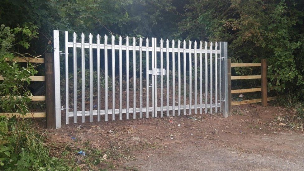 new-fencing-for-coventry-woodland-blighted-by-fly-tipping-bbc-news