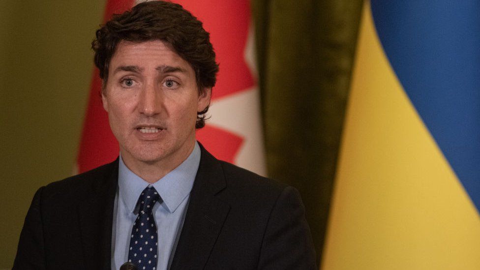 Der kanadische Premierminister Justin Trudeau spricht während einer gemeinsamen Pressekonferenz mit dem ukrainischen Präsidenten Wolodymyr Zelensky