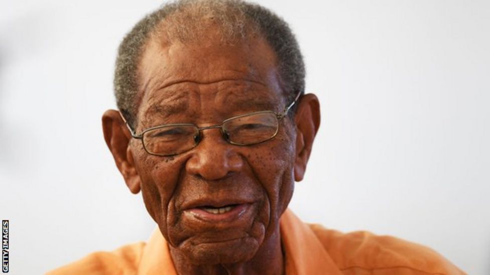 Sir Everton Weekes: West Indies Cricketing Great Suffers Heart Attack ...