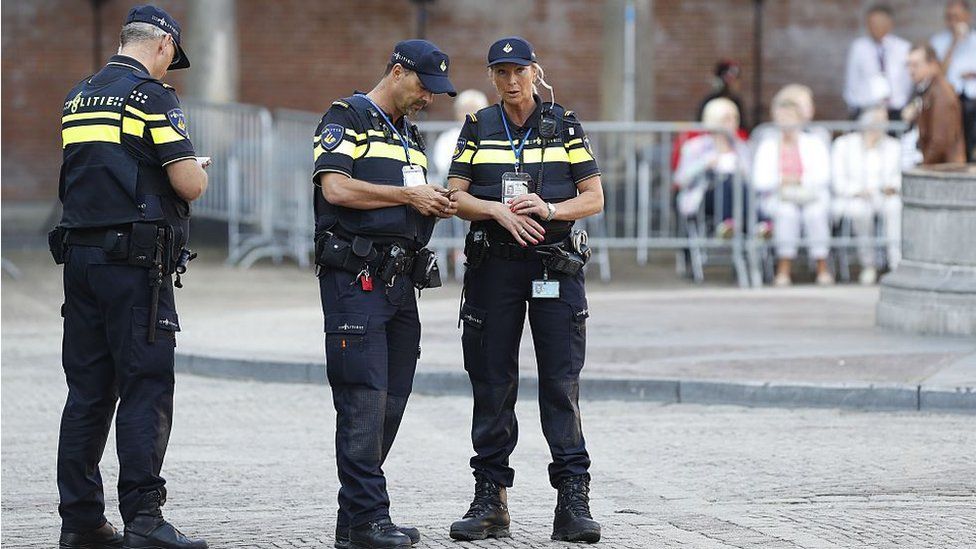 Minorities Feel Brunt Of Dutch Police Spot Checks Bbc News