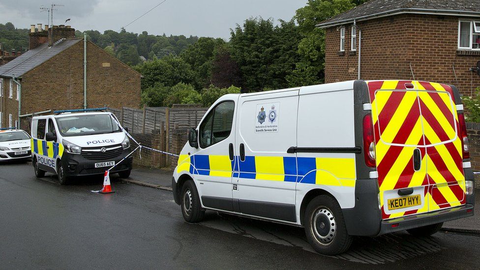 Berkhamsted double death: Dead named as Sarah Nash and Lee Guntrip ...