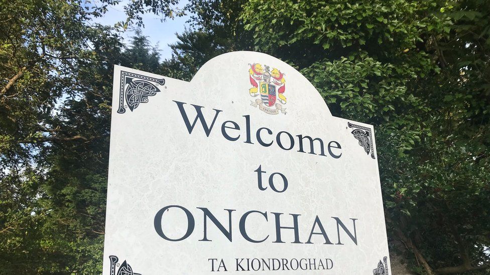 Welcome to Onchan sign
