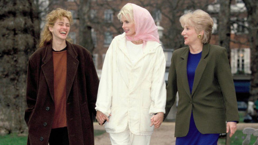 Julia Roberts, Daryl Hannah and Olympia Dukakis on a promotional shoot for Steel Magnolias