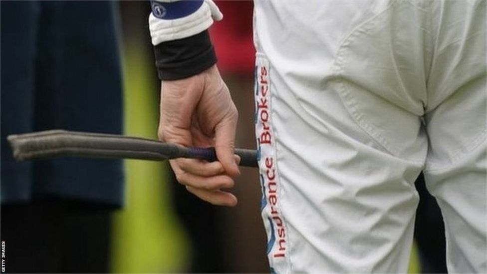 Horseracing whip rule changes Nearly 7 of rides in first trial week