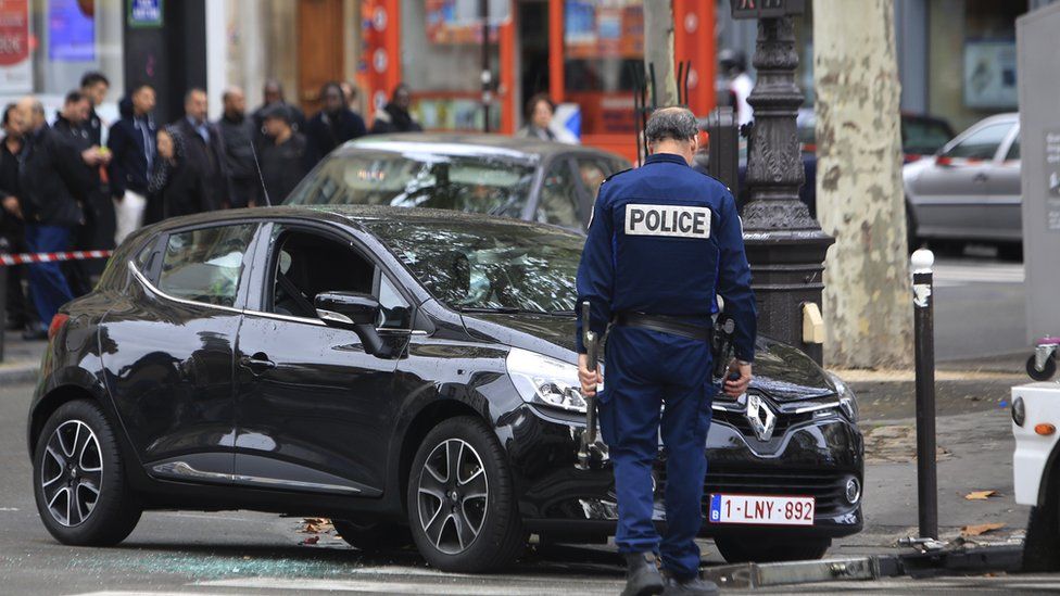 Salah Abdeslam had hired two cars, including a Renault Clio found four days after the attacks (17 Nov)