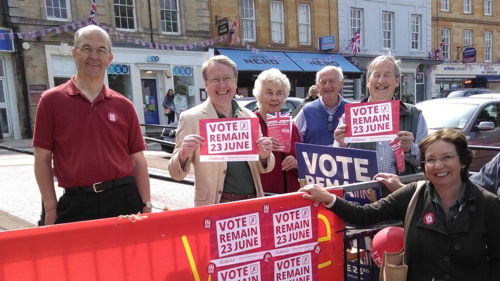 Labour Vote Remain street stall in Chipping Norton