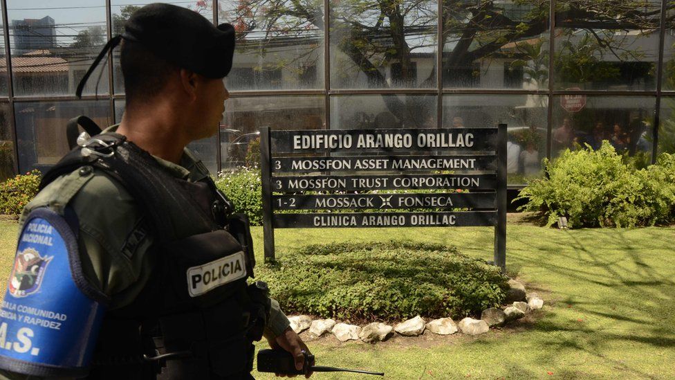 A policeman stands guard outside Mossack Fonseca headquarters in Panama, April 13, 2016